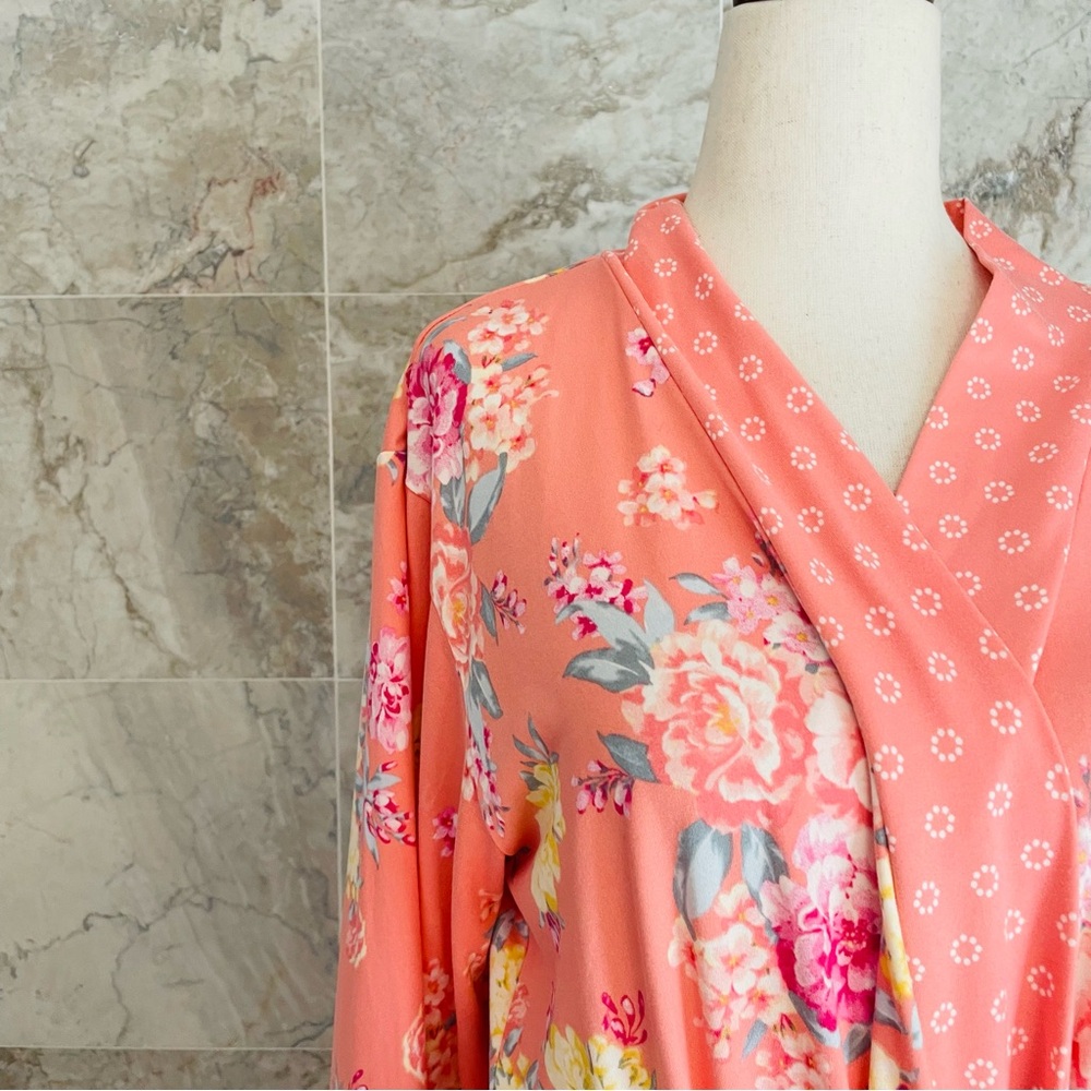Flora Nikrooz Floral Robe - Picture 4 of 8